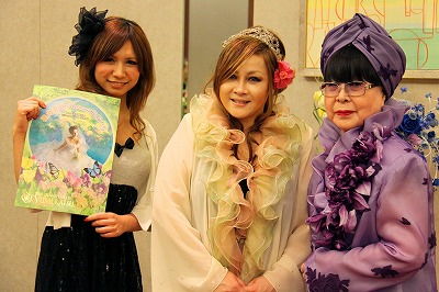 nemoTV「YUMI KATURA GRAND COLLECTION」の一幕